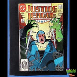 Justice League / International / America 25A