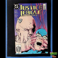 Justice League / International / America 17A